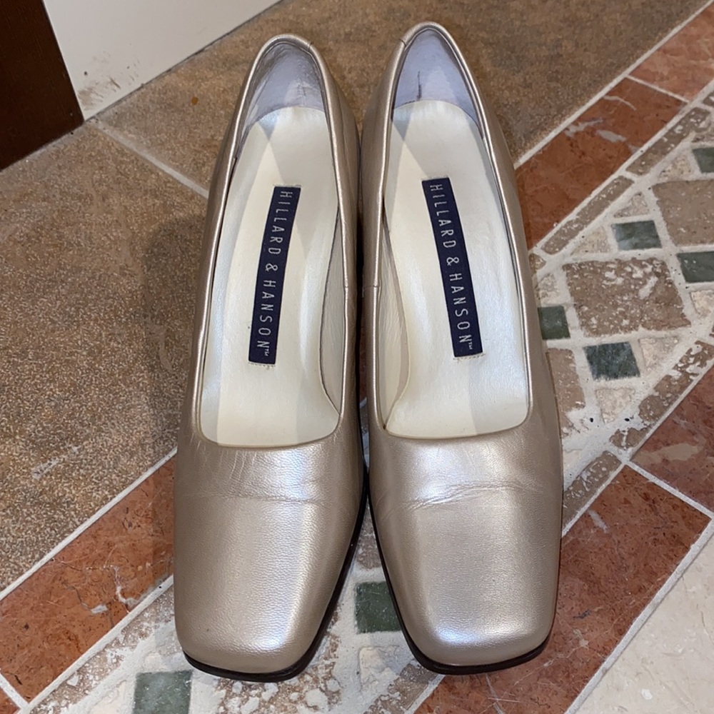 Champagne Pumps - Size 6 - Picture 2 of 9